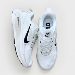 BRAND NEW NIKE AIR ZOOM VOMERO 18 BLACK WHITE SAIL RUNNING SHOES 