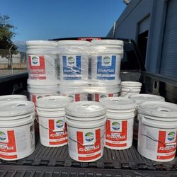 Paint store! Paint your home! Any color!