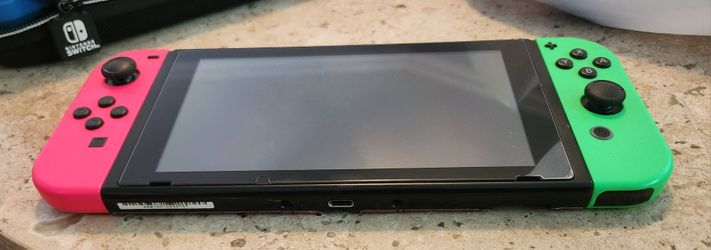 Nintendo Switch V1 (XAW1001) Non-patched / Moddable