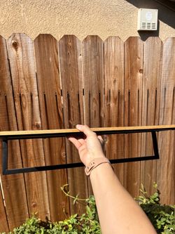 Wall shelves