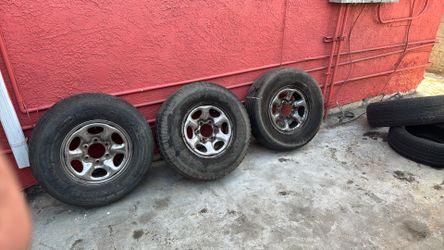 Nissan Hardbody 15inch Rims