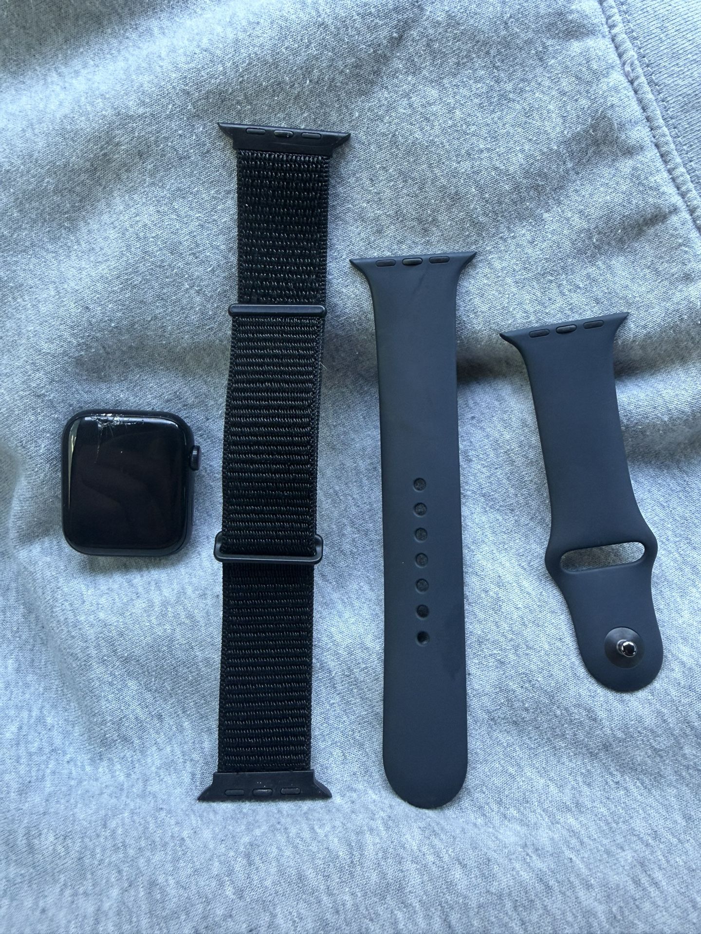 Apple Watch SE 44mm (2nd Gen)