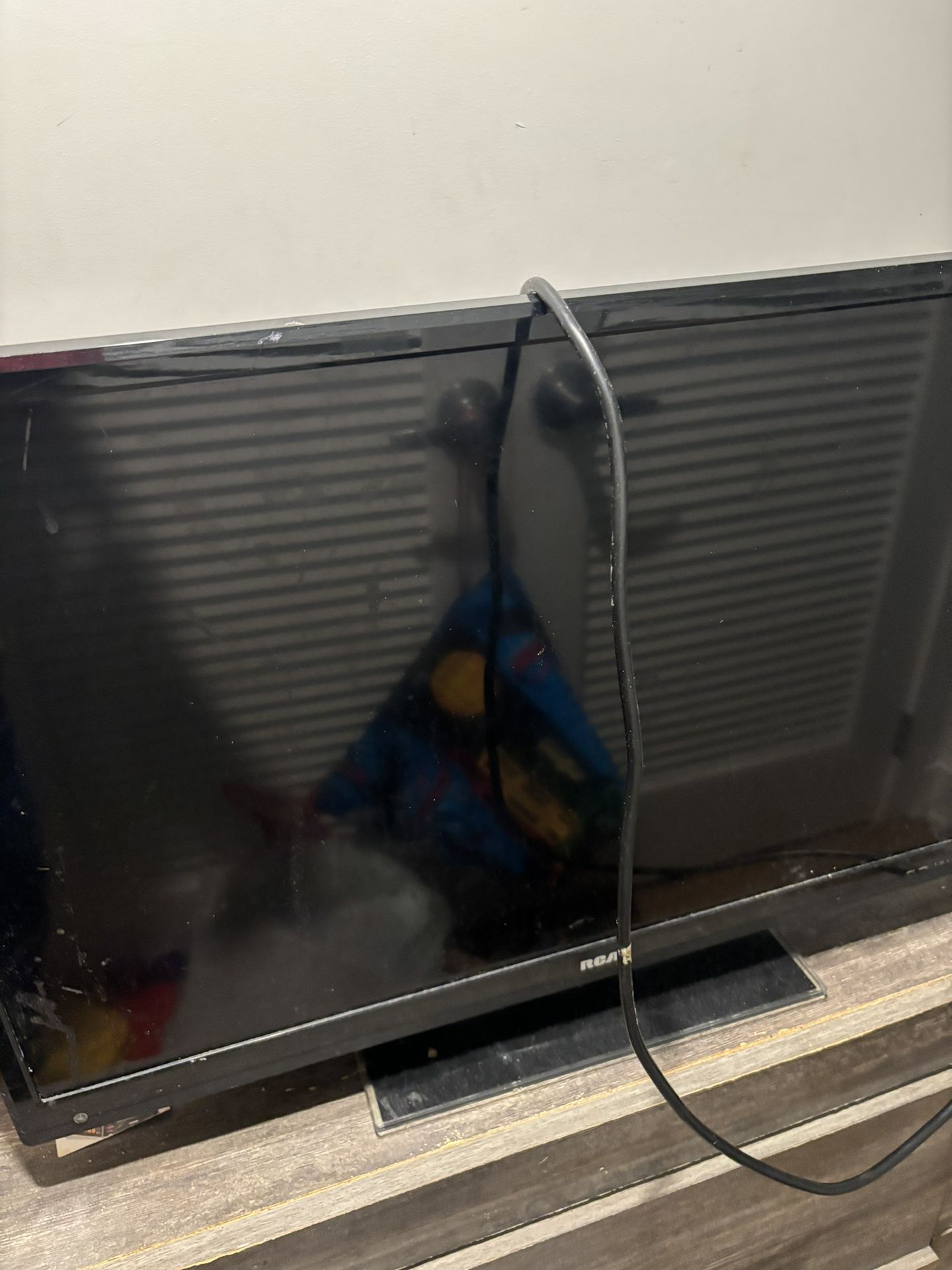 Mini Flat Screen TV