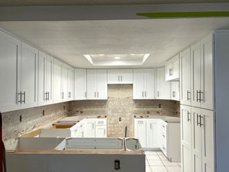 White Shaker Kitchen Cabinets Set