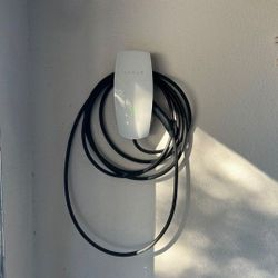 Tesla  Wall Charger (Connector)