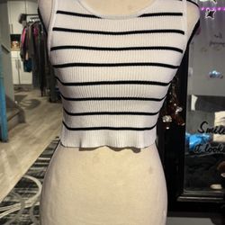 Qed London Crop Top
