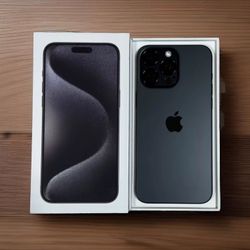 Apple iPhone 15 Pro Max - 512 GB - Black Titanium (Unlocked) Amazing Condition!