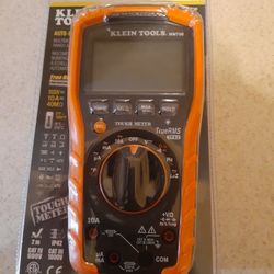 NEW Klein Multimeter MM700