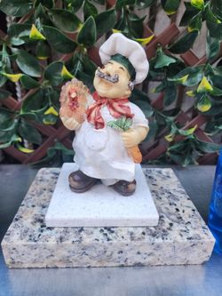 Porcelain counter figurine brand new size # 9x5 for only $5