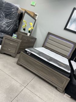 4pc Queen Bedroom Set ‼️ only $899‼️
