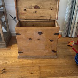 Wood Chest