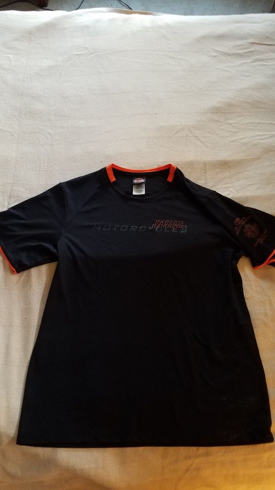 Harley Davidson shirt(L)