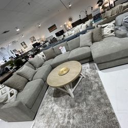 Grey Modular Sectional W/ Chaise