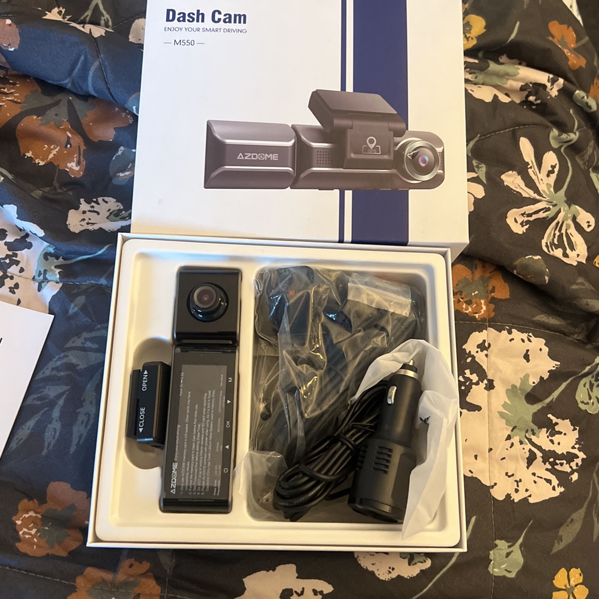 Dash Cám M550