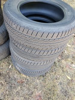 215/65/16 set of four toyo