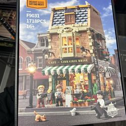 F.O F9031 16yr Older Building Set