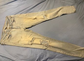 American Eagle Light Wash Distressed Jeans Size 2