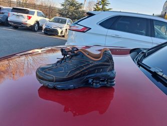 Brand New And Original Kid's Nike Shox Sneakers Size 6