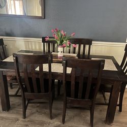 Dining Room Table And 6 Chairs
