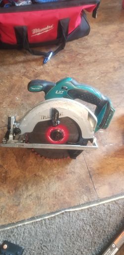 MAKITA 18V LXT CIRCULAR SAW 