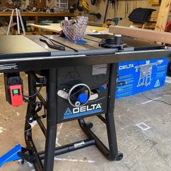 Delta Contractor Table Saw 