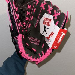 Fast-pitched  ProSeries Softball Fielding Glove