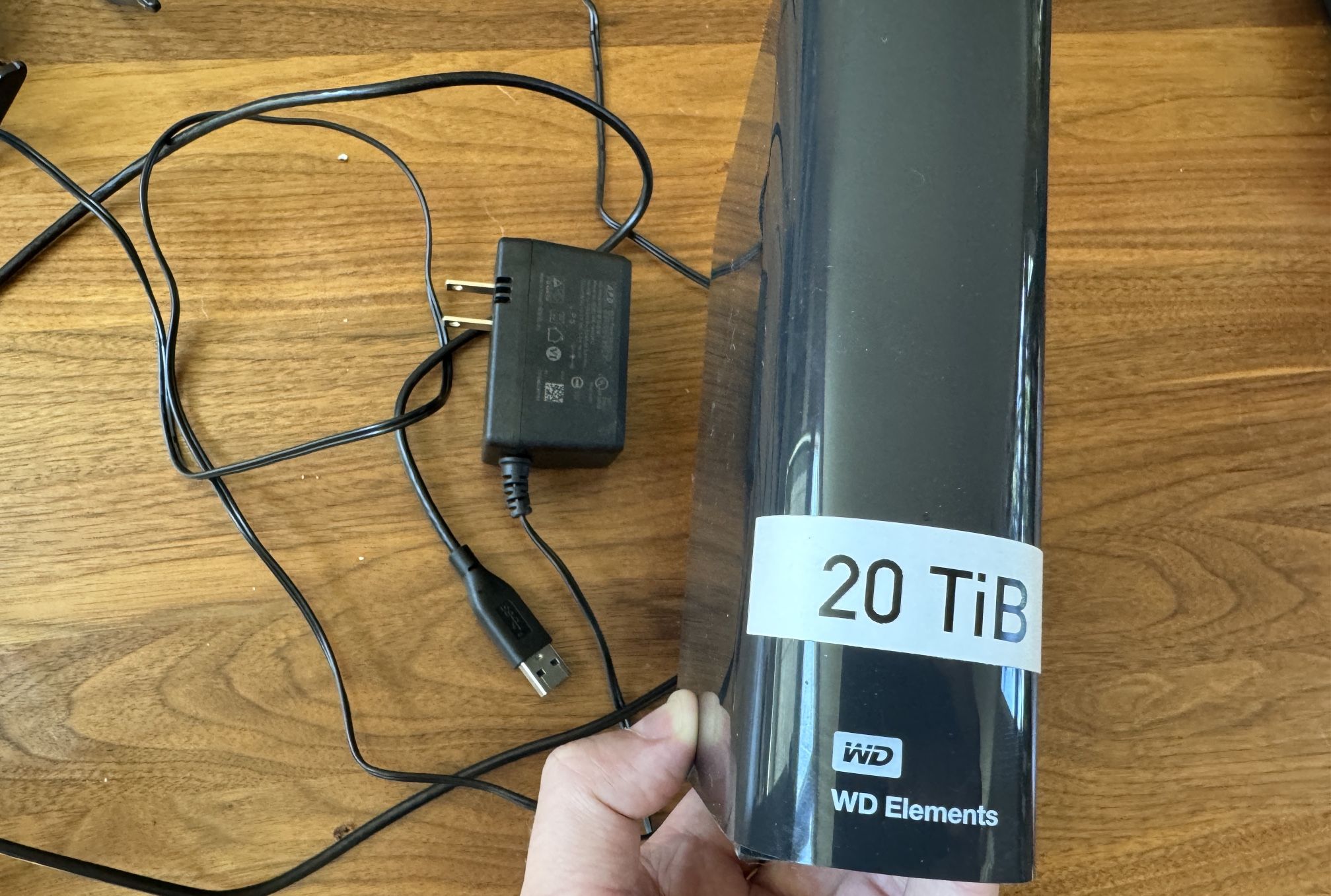 Western Digital 20TB Elements Desktop External Hard Drive, USB 3.0