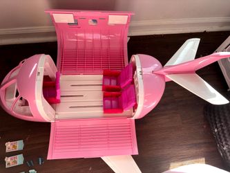 Barbie Pink Passport Glamour Jet