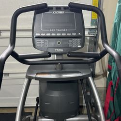 Cybex 750 - ARC Trainer - Elliptical - $400 OBO
