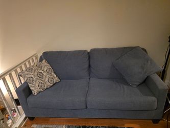 Couch set