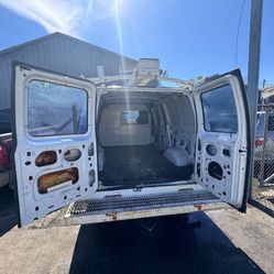E-250 Diesel 6.0 Brand New Engine 
