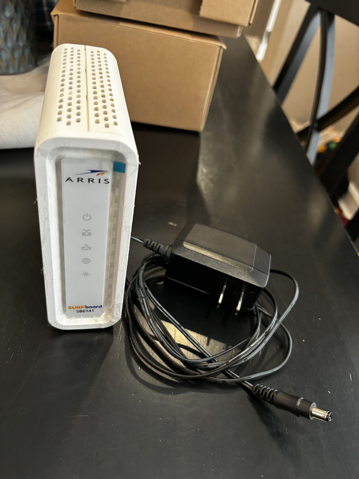 Arris SURFboard - SB6141 Cable Modem