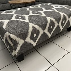 Accent Ottoman ( Offers Welcome ) 