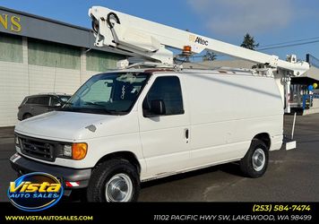 2006 Ford Econoline Cargo Van