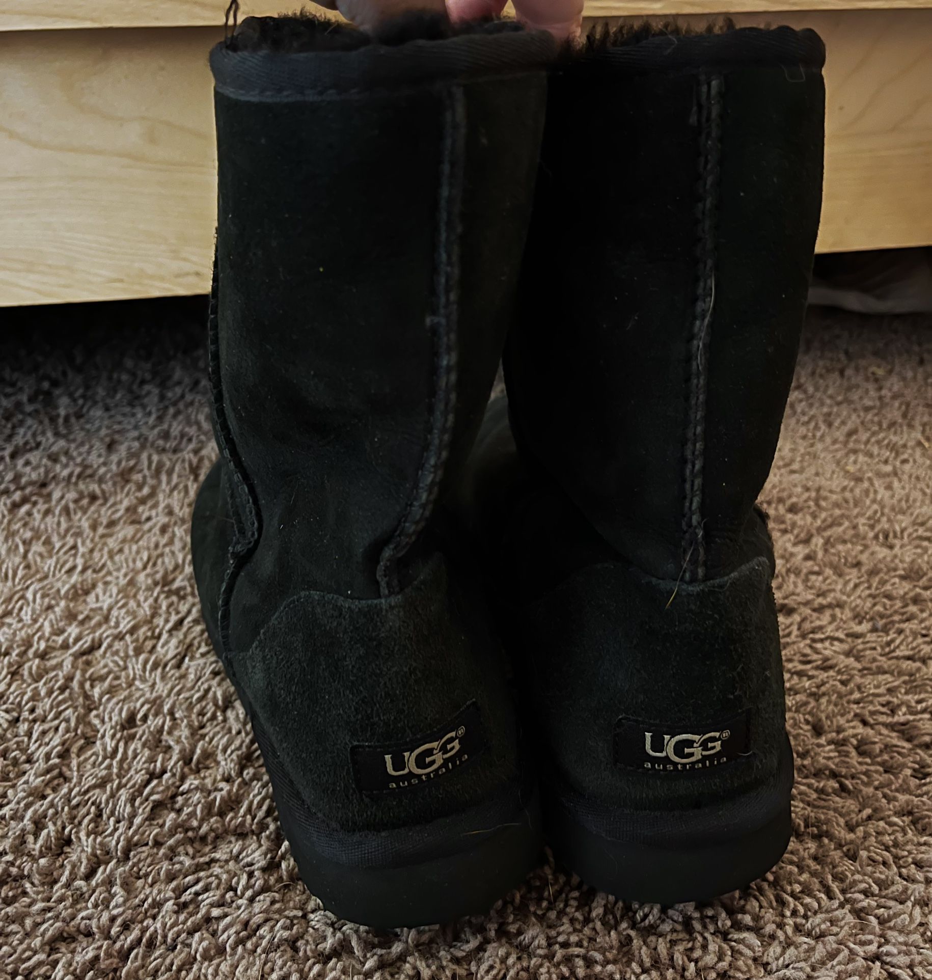 Uggs size 10 black
