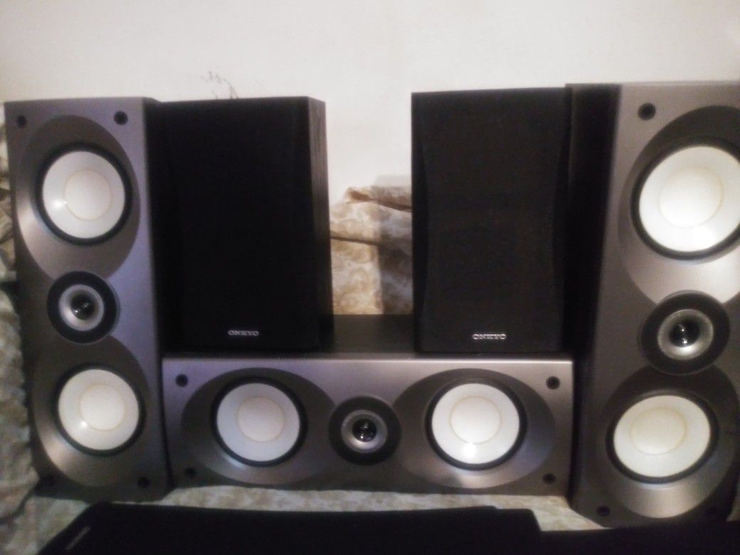 5 Onkyo Surround Sound Speakers 130watts