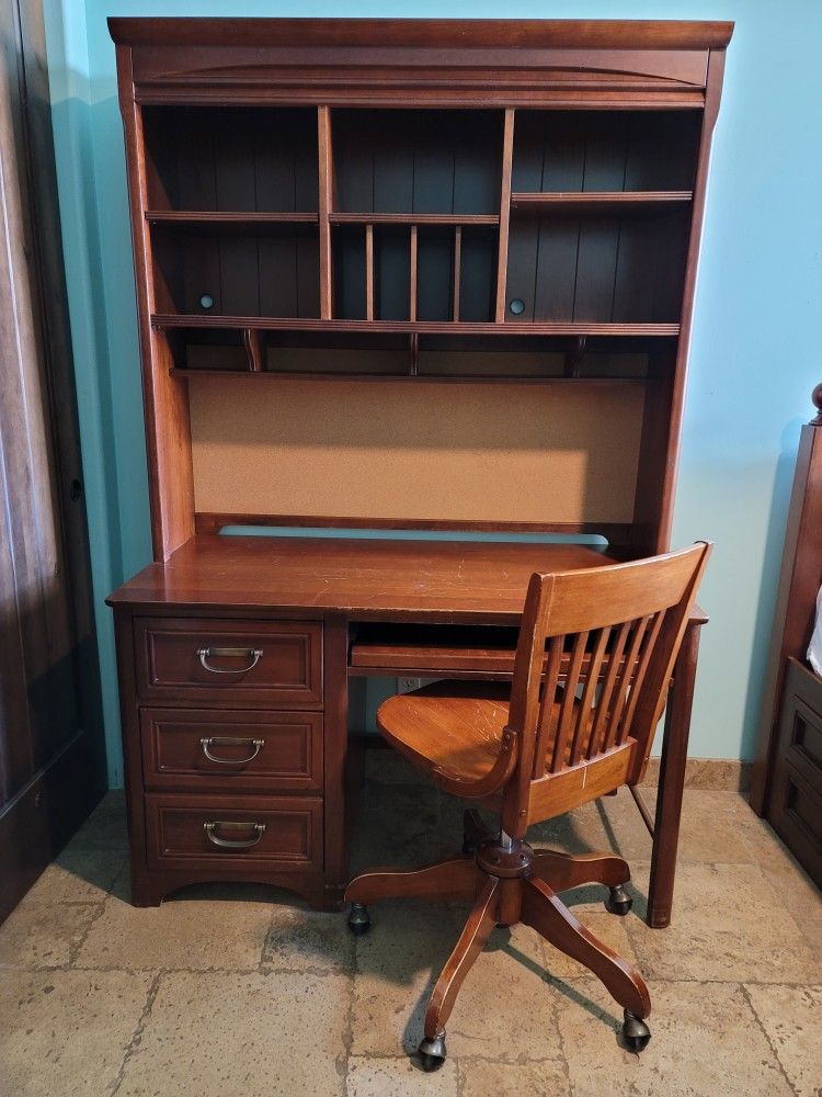 Desk w/ Drawers and Shelving Unit