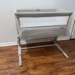 BASSINET-BEDSIDE SLEEPER