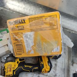 DeWalt Drill 