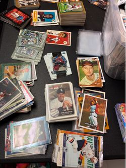 Big lot of Sports Cards (Basketball,Baseball,Football, Hockey)
