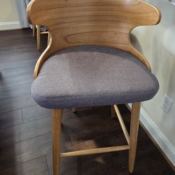 Set of 4 Noble House Bar Stools – Excellent Condition