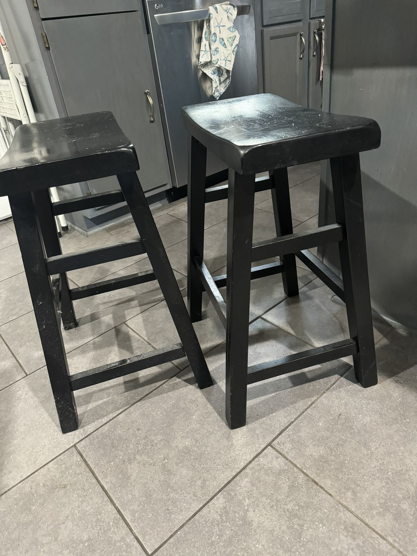 Wooden Black Bar Stools for Sale in Garden Grove, CA OfferUp