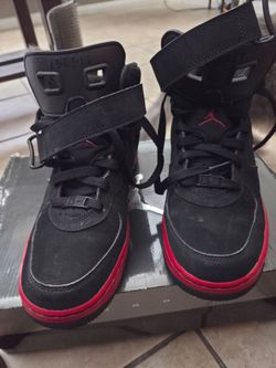 Nike Ajf 6 size 6.5 youth Air Jordan