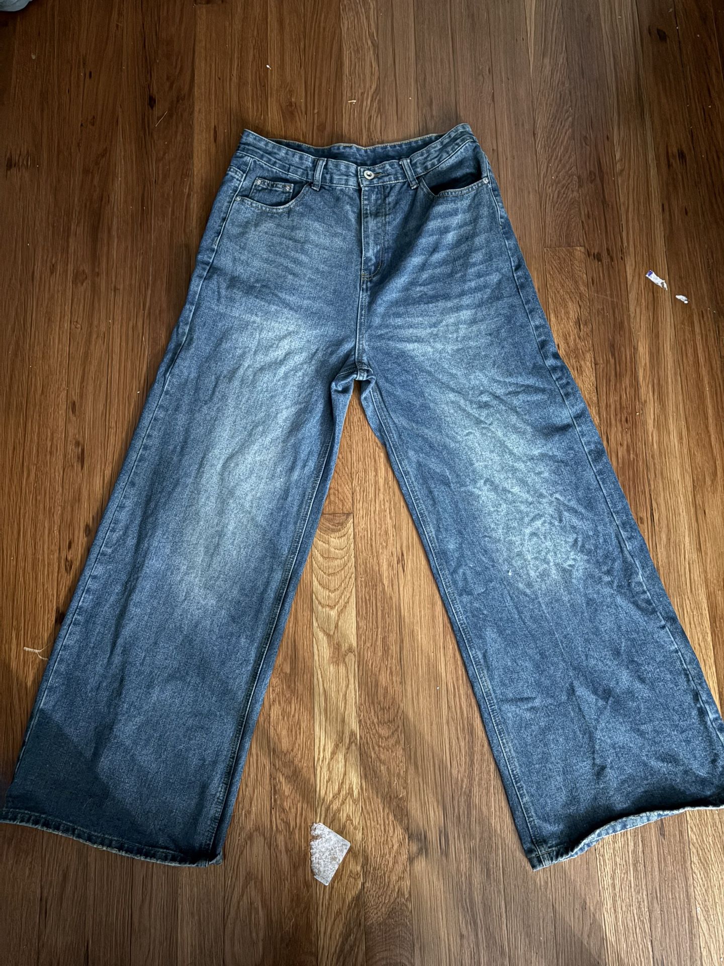 baggy jeans