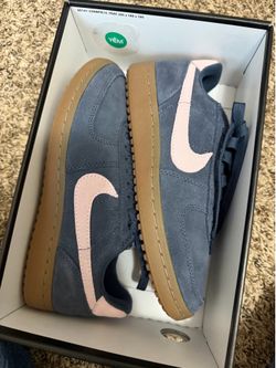 Size 7 Nike Women New Shoes