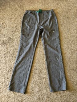 Men’s FIGS Cairo Cargo Scrub Pants M/Tall