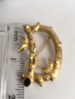 LETTER D BROOCH