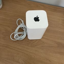 Apple AirPort Extreme Base Station