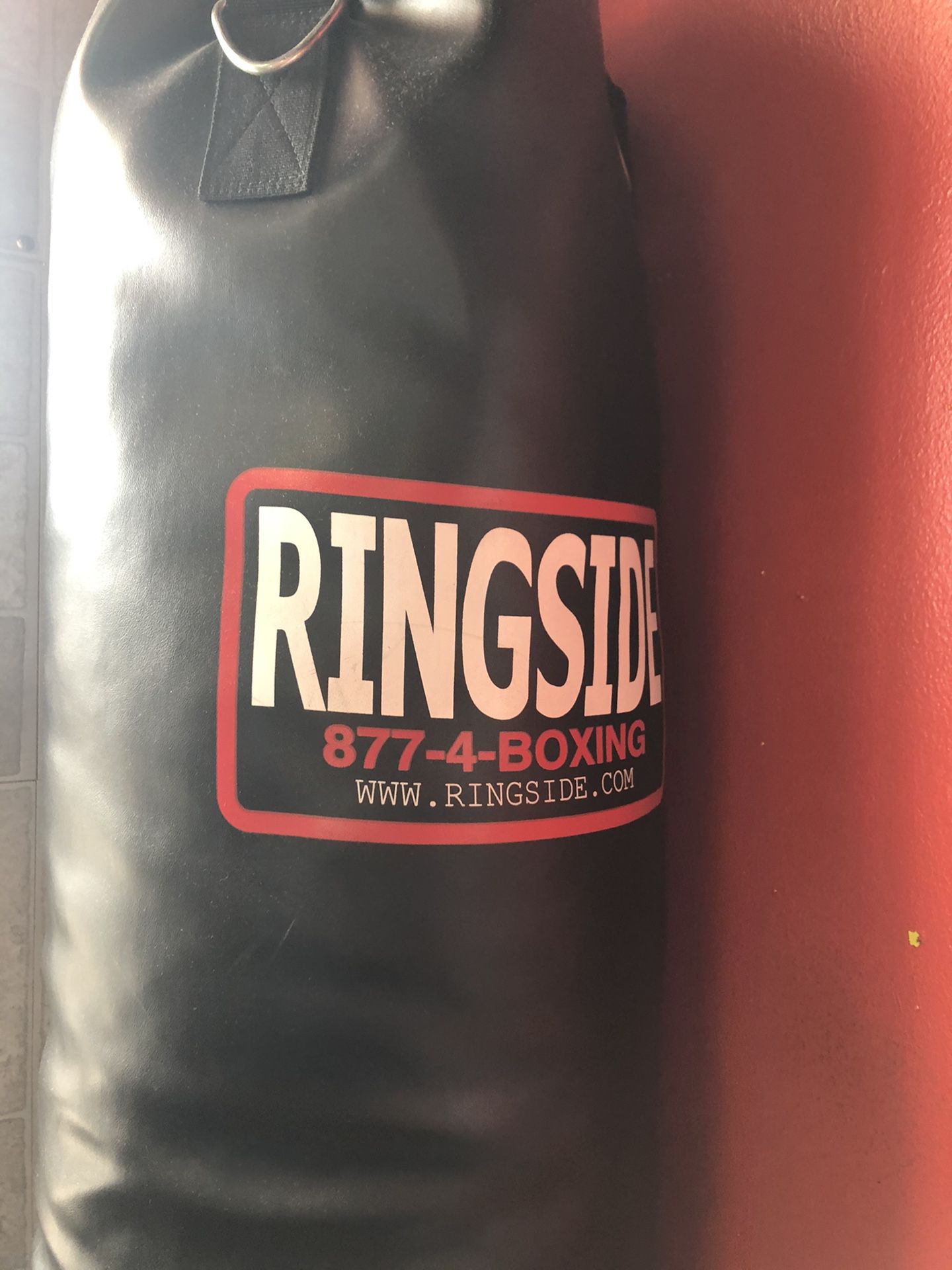 Tall ringside punching bag