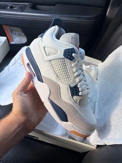 Jordan 4 SB navy blue size 9 men brand new